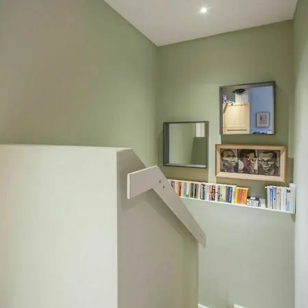 Διαμέρισμα 2 Bedroom With Private Patio