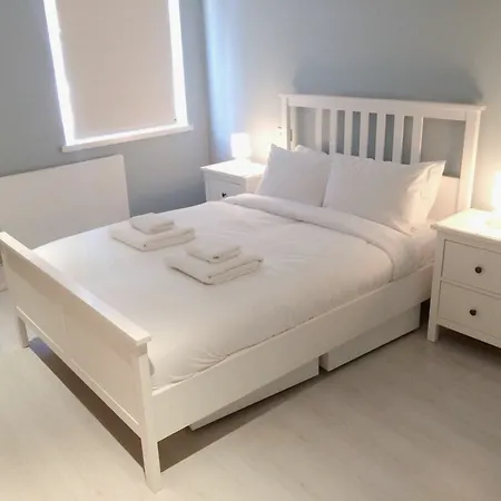 Διαμέρισμα 2 Bedroom With Private Patio Δουβλίνο