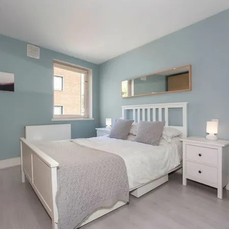 2 Bedroom With Private Patio