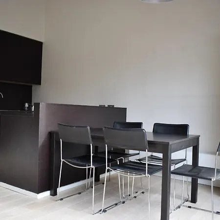 2 Bedroom With Private Patio Διαμέρισμα